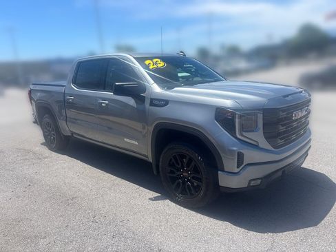 Used 2023 GMC Sierra 1500 Elevation w/ X31 Off-Road Package AWD/4WD image 11
