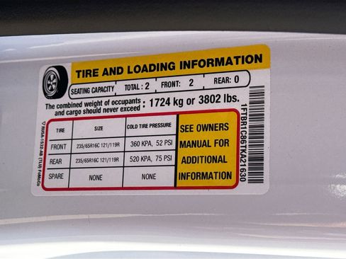 New 2026 Ford Transit 250 148 Medium Roof w/ Load Area Protection Package RWD image 31