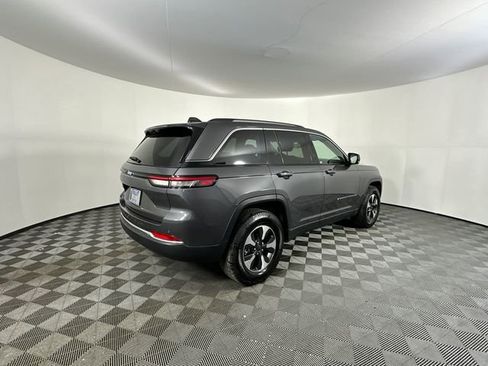 Certified 2022 Jeep Grand Cherokee Limited 4xe w/ Luxury Tech Group II image 6