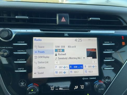 Used 2018 Toyota Camry XSE image 12