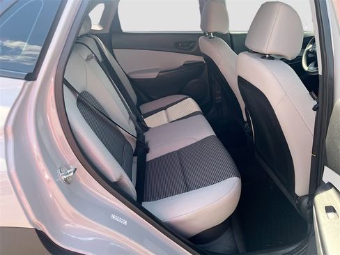 Used 2023 Hyundai Kona SE image 25