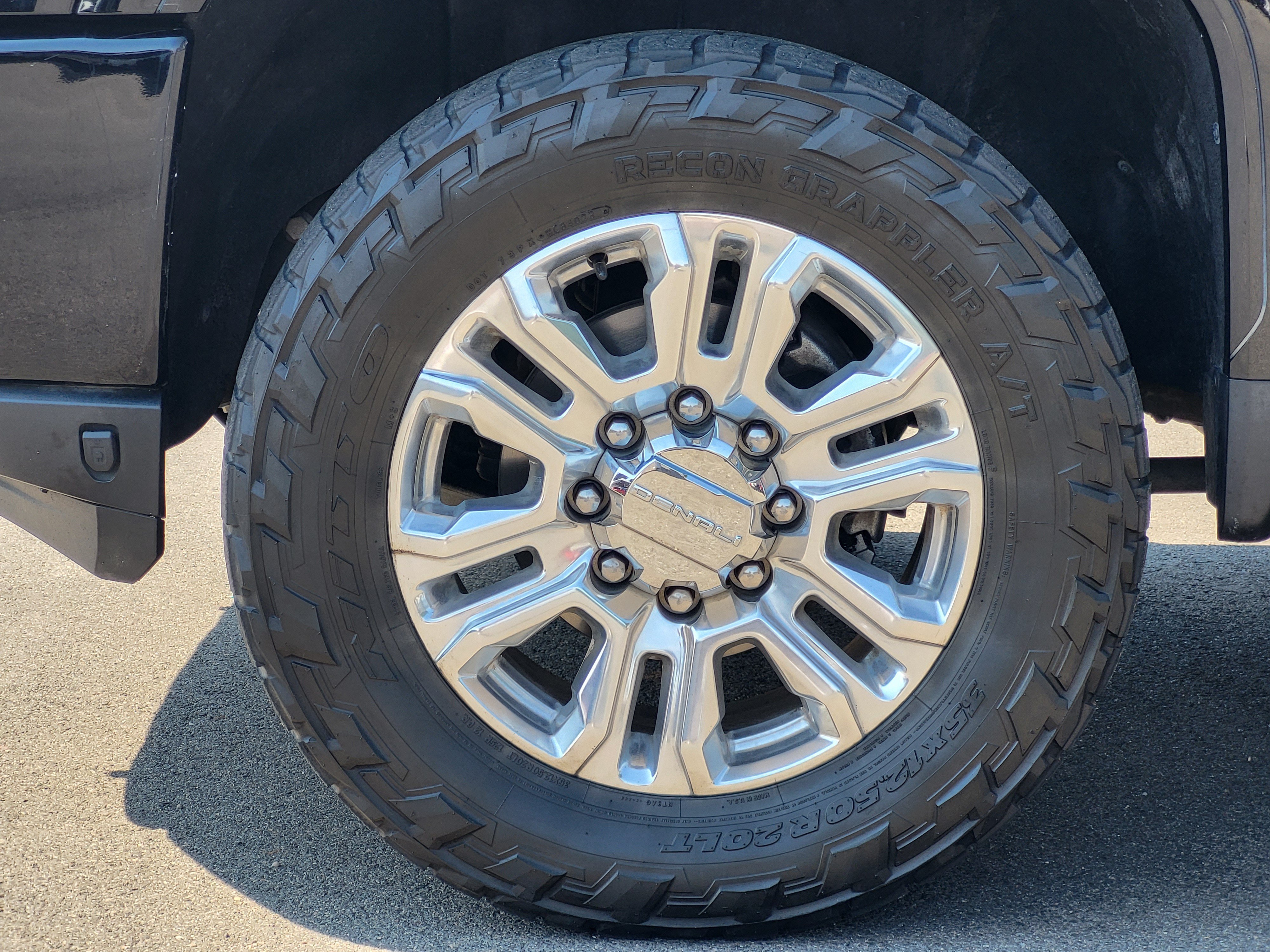 Used 2022 GMC Sierra 2500 Denali w/ Denali Ultimate Package AWD/4WD image 10