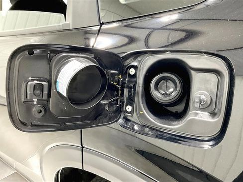 Used 2024 Honda HR-V LX image 42