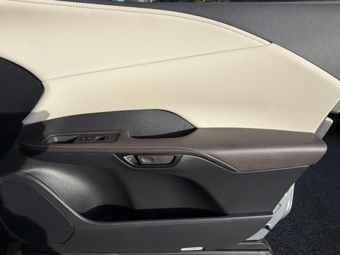 Certified 2025 Lexus RX 350 Premium Plus w/ Accessory Package (Z1) FWD image 40