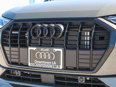 New 2025 Audi Q3 2.0T Premium image 6