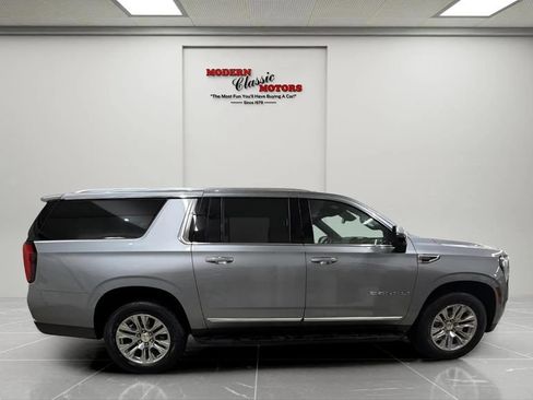 Used 2025 GMC Yukon XL Denali AWD/4WD image 8