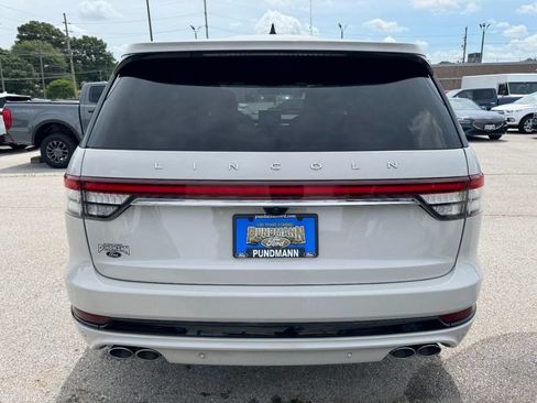 Used 2023 Lincoln Aviator Grand Touring w/ Equipment Group 301A AWD/4WD image 4