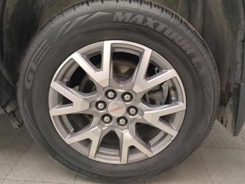 Used 2020 GMC Acadia SLT w/ LPO, Floor Liner Package AWD/4WD image 31