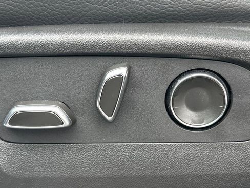 Used 2024 GMC Yukon XL Denali w/ Denali Reserve Package image 20