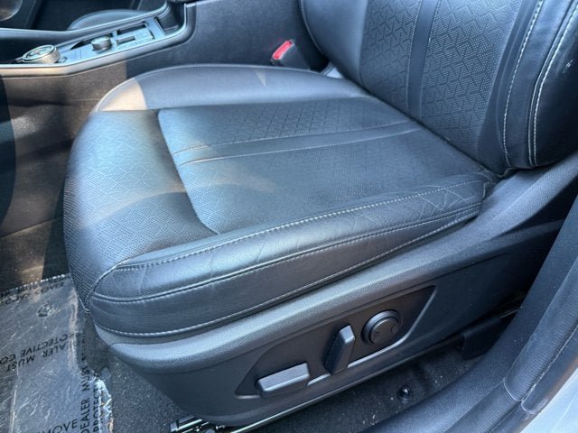 Used 2022 Kia Sorento S FWD image 24