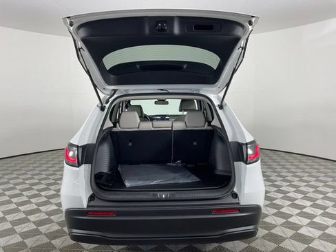 Used 2027 Honda HR-V LX image 8