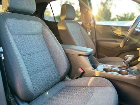 Used 2022 Chevrolet Equinox LT image 13