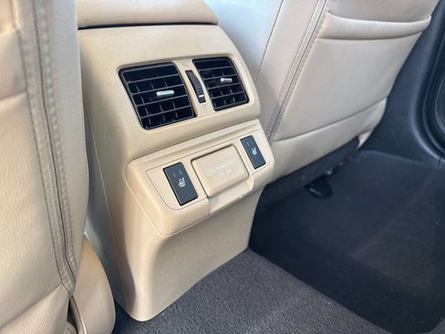 Used 2018 Subaru Outback 2.5i Limited image 17