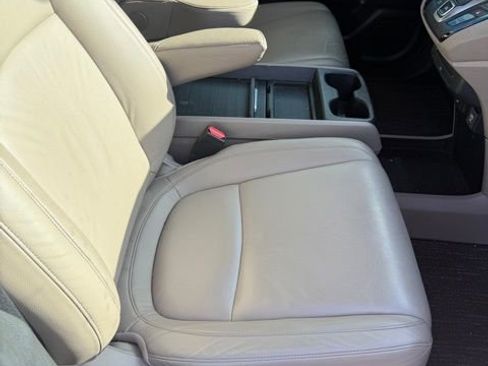 Used 2023 Honda Odyssey Touring image 11