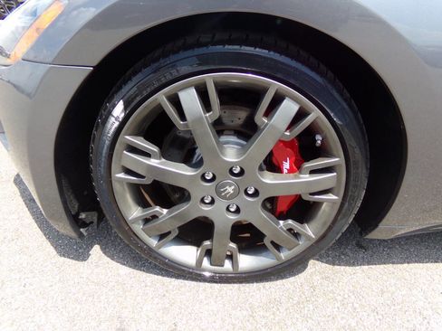 Used 2015 Maserati GranTurismo Convertible image 41