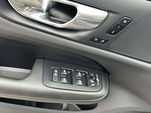Certified 2025 Volvo S60 T8 Plus image 19