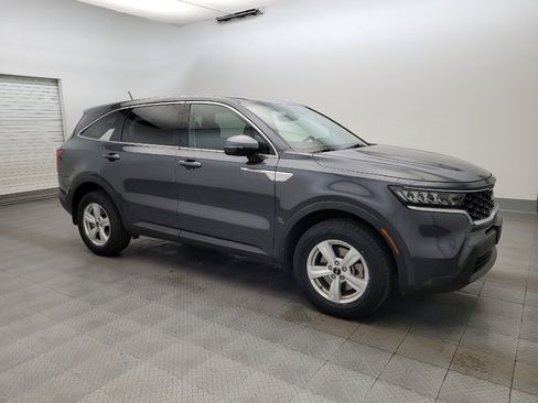 Used 2022 Kia Sorento LX AWD/4WD image 11