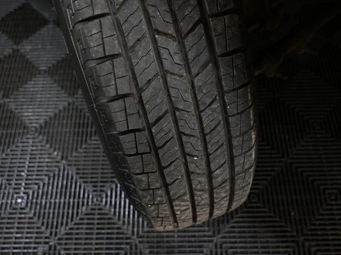 Used 2012 Ford E-150 and Econoline 150 w/ Premium Van Group image 15