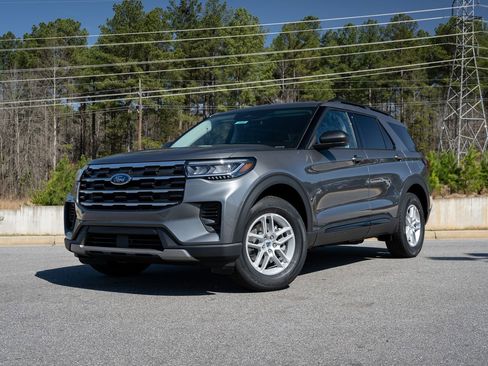 New 2026 Ford Explorer Active AWD/4WD image 1