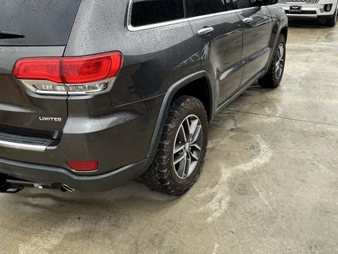 Used 2017 Jeep Grand Cherokee Limited image 4