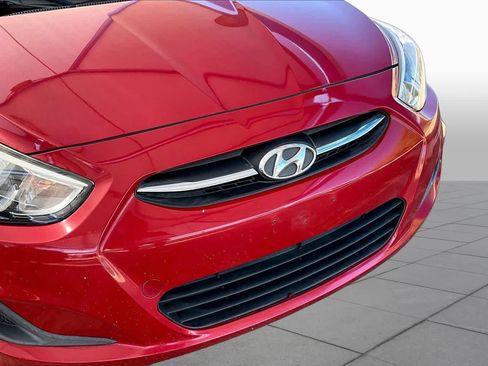 Used 2016 Hyundai Accent SE FWD image 29