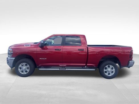 Used 2026 RAM 2500 Big Horn AWD/4WD image 3
