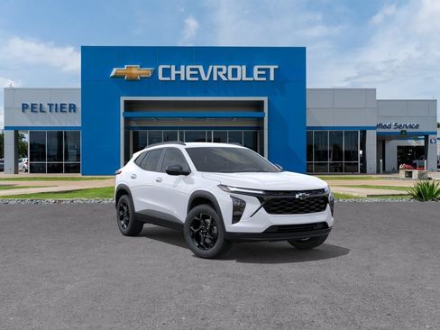 New 2026 Chevrolet Trax LT w/ Driver Confidence Package FWD image 1