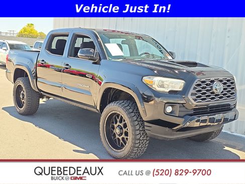 Used 2016 Toyota Tacoma TRD Sport w/ Towing Package RWD image 1