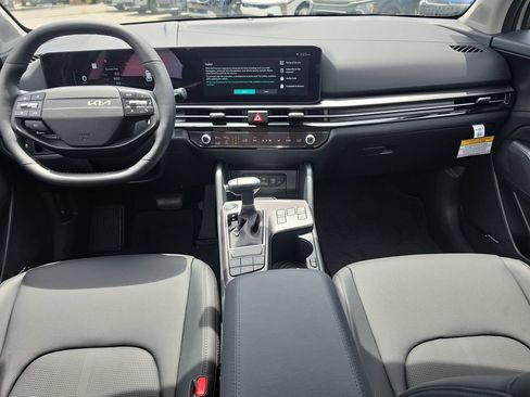 New 2026 Kia Sportage SX FWD image 13