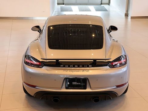 Used 2021 Porsche 718 Cayman GTS RWD image 30