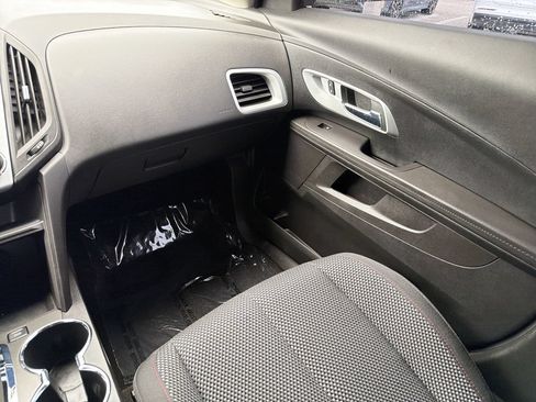 Used 2017 Chevrolet Equinox LS FWD image 15