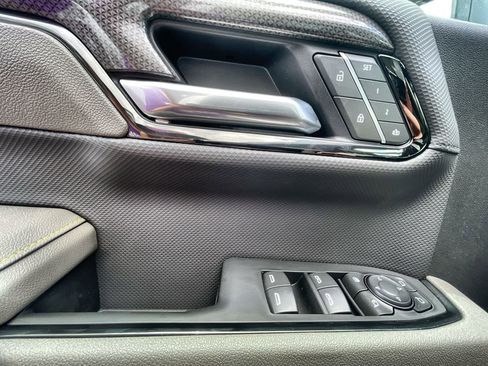 New 2025 Chevrolet Silverado 1500 ZR2 w/ Technology Package image 24