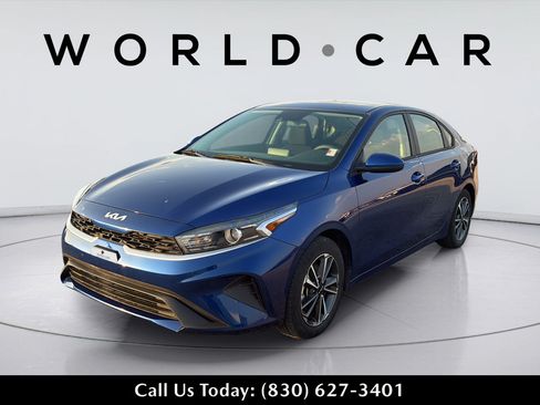 Used 2023 Kia Forte LXS FWD image 15