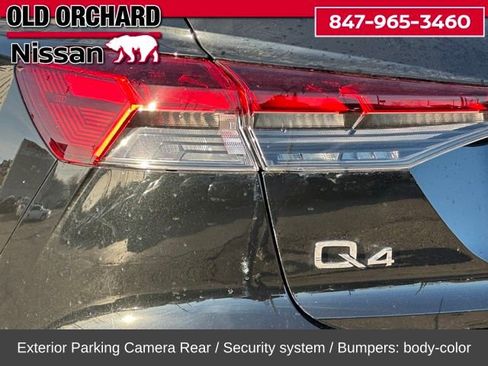 Used 2024 Audi Q4 e-tron Premium Plus w/ Premium Plus image 9