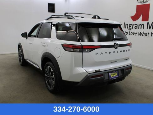 New 2026 Nissan Pathfinder Platinum image 2