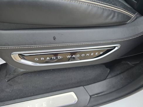 Used 2024 Jeep Grand Wagoneer L Series II w/ Quick Order Packagew 28T AWD/4WD image 8