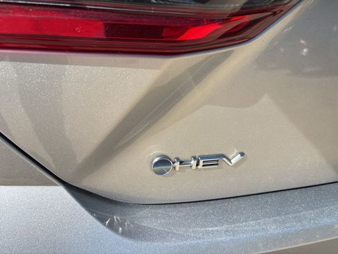 Used 2025 Toyota Camry LE FWD image 22