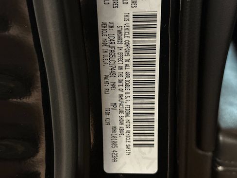 Certified 2020 Jeep Grand Cherokee Altitude AWD/4WD image 25