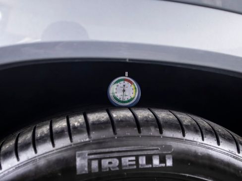 Used 2025 BMW X6 xDrive40i w/ Premium Package image 44