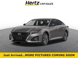 Used 2025 Nissan Altima 2.5 SV FWD video 1