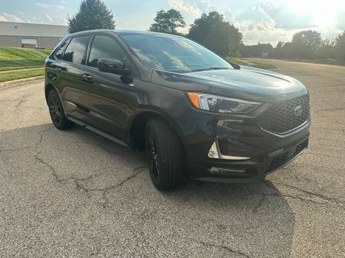 Used 2024 Ford Edge ST-Line AWD/4WD image 4
