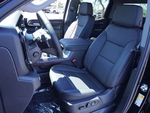 New 2026 GMC Sierra 1500 SLT w/ SLT Convenience Package image 14