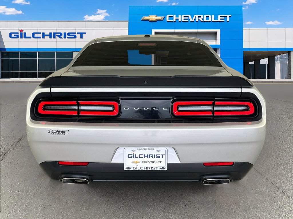 Used 2023 Dodge Challenger SXT RWD image 7
