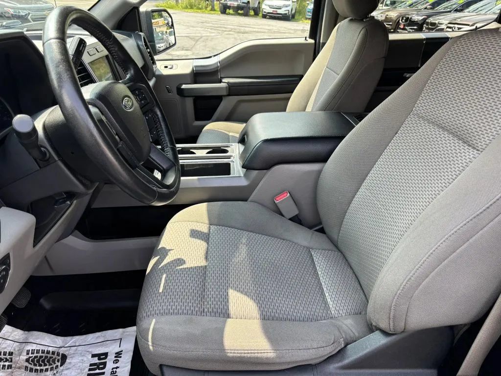 Used 2017 Ford F150 XLT w/ Equipment Group 302A Luxury AWD/4WD image 10