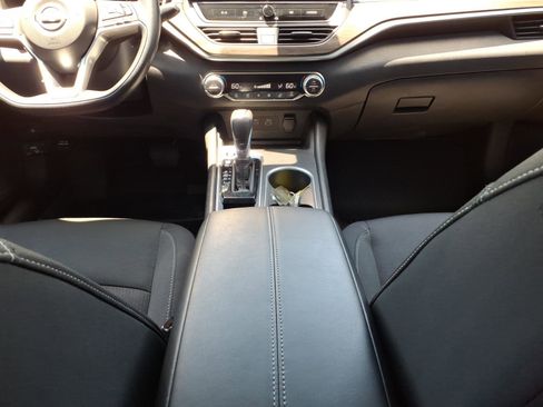 Used 2025 Nissan Altima 2.5 SV w/ SV Special Edition Package FWD image 18