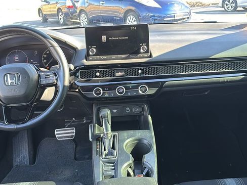 Used 2023 Honda Civic Sport image 12