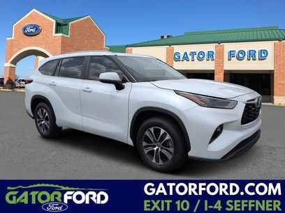 Used 2023 Toyota Highlander XLE