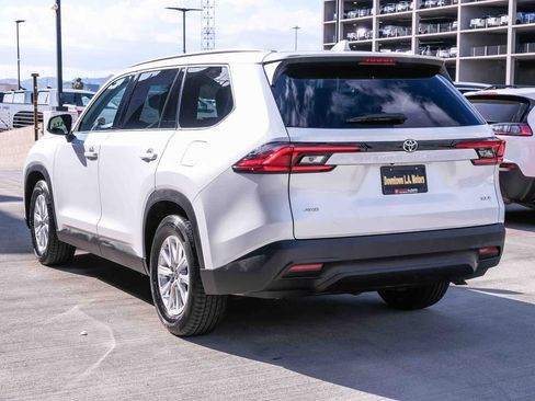 Certified 2025 Toyota Grand Highlander AWD image 6