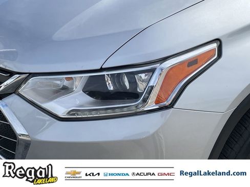 Used 2020 Chevrolet Traverse LT image 7