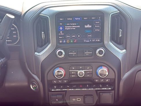 Used 2023 GMC Sierra 2500 Denali w/ Denali Ultimate Package AWD/4WD image 24